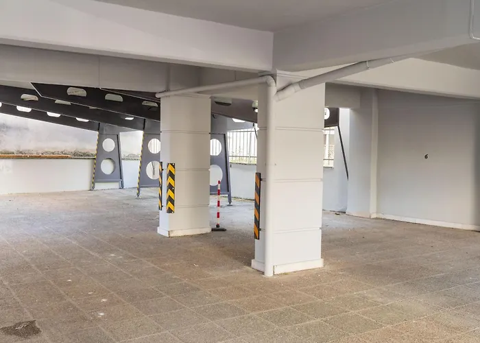 The Whole Packet B1 Center With Parking